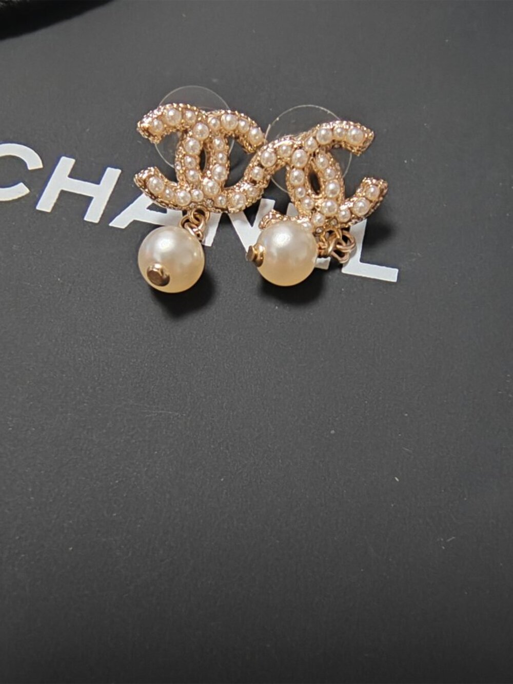 ✨ Chanel Gold Pearl Earrings